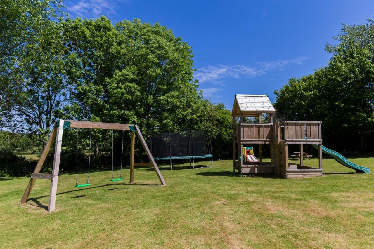 Kingston Estate Villa Staverton  Kültér fotó